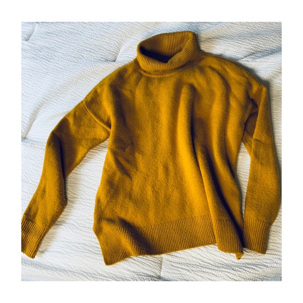 XSP Fall LOFT Mustard/Yellow Turtleneck